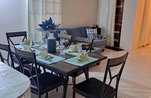 Speightstown House | Uthelina