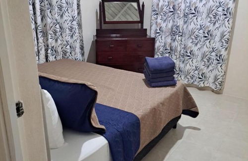 Speightstown House | Uthelina
