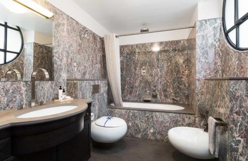Araria Hotel | Uturavashi Inn