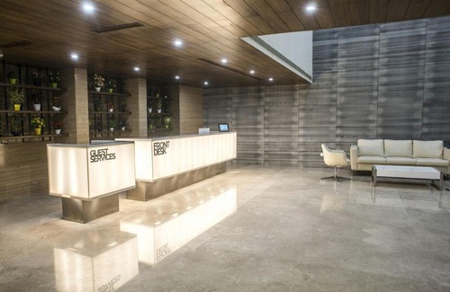 Dwaraka Nagar Hotel | V Hotel