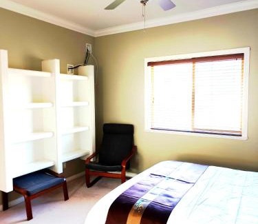 West Newton - Highway 10 House | V.I.P. CLUB