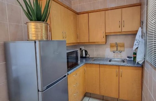 Christiana Apartment | Vaal De Vue - Formanstreet 68 - Self Catering Apartment