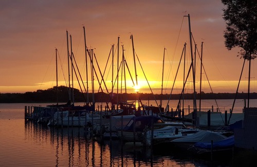 Kirchmoser Apartment | Vacation apartment surrounded by 5 lakes-5 minutes walk from the train station
