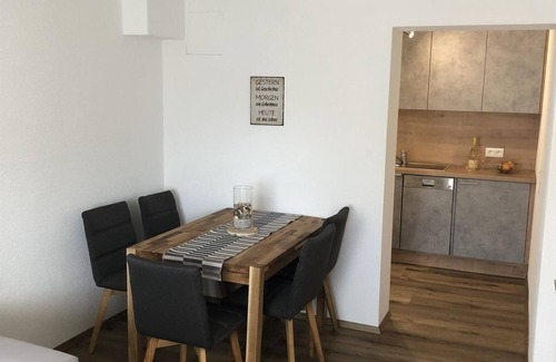 Maurach Apartment | Vacation apartment 1st floor - House Birkenheim