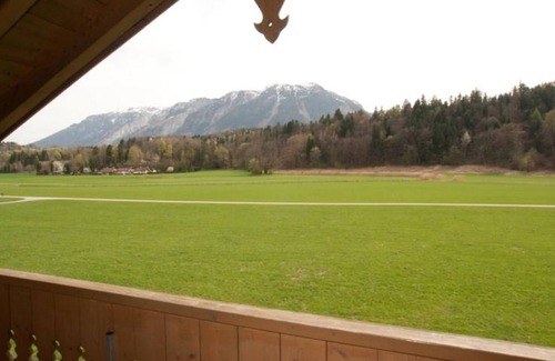 Weissbach Apartment | Vacation apartment in country house style 1-4 persons, 74sqm, 2 bedrooms, 2 bathrooms, balcony