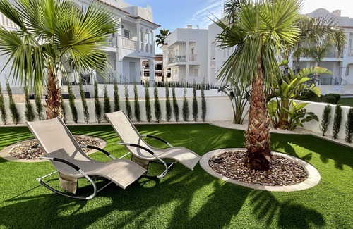 Quesada Apartment | Vacation apartment with pool for 6 people in a prime location