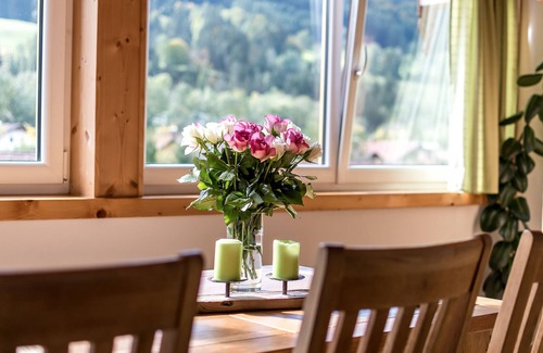 Vorderhindelang Apartment | Vacation apartment/apartment for 6 guests with 83m² in Bad Hindelang (183722)