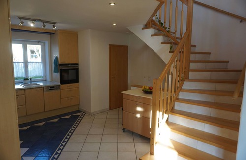Truchlaching Apartment | Vacation apartment 117m² with balcony and garden