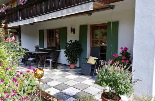 Brannenburg Apartment | Vacation apartment Wald