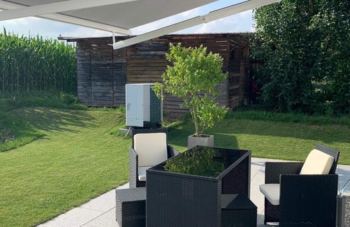 Steisslingen Apartment | Vacation apartment with separate entrance
