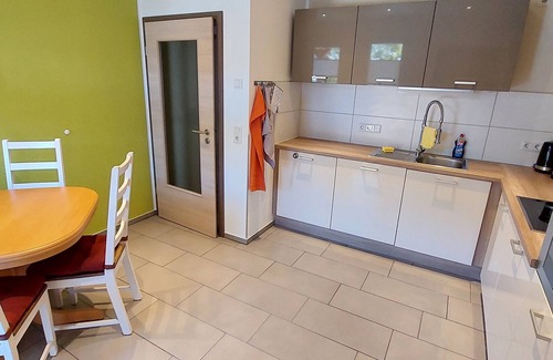 Zella-Mehlis Apartment | Vacation apartment/apartment for 6 guests with 87m² in Zella-Mehlis (170907)