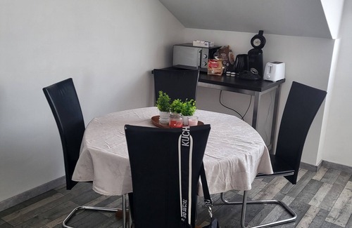 Eppelborn Apartment | Vacation apartment/fitter's room