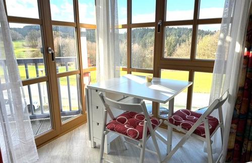 Hillstett Apartment | Vacation apartment "Heidi" with a fantastic view over the lake and forests