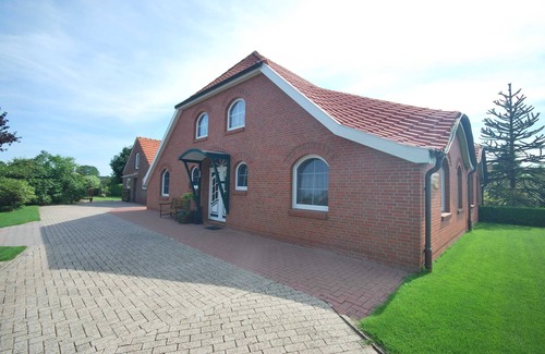 Nordgeorgsfehn Apartment | Vacation apartment Im Fehnhus (courtyard side) - Holiday apartments Im Fehnhus 35653 and 35654