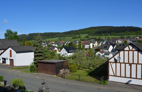 Eschenburg House | Vacation apartment Lahn-Dill-Bergland