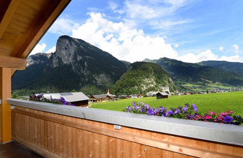 Au Apartment | Vacation Apartment Lug - Gästehaus Margreth