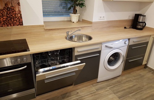 Neresheim Apartment | Vacation apartment near the rehabilitation center. Central location ground floor right
