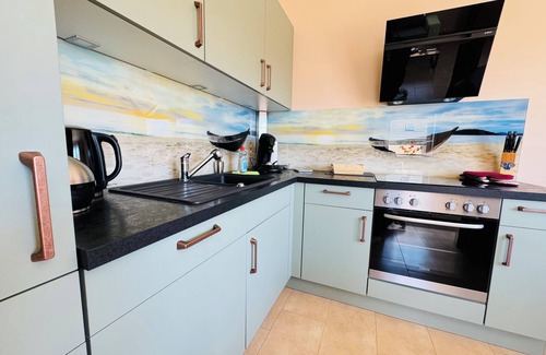 Hasselberg Apartment | Vacation apartment "Ostsee-Brise" in Hasselberg.
