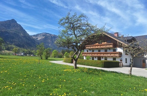 Strobl Apartment | Vacation apartment Schafberg - Klinglerbauer