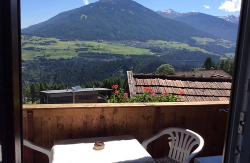 Mutters Apartment | Vacation apartment Serles - House Panorama