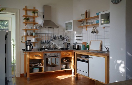 Emden Apartment | Vacation apartment Stadthuuske boven - City, Country, IDYLLE - Vacation with charm