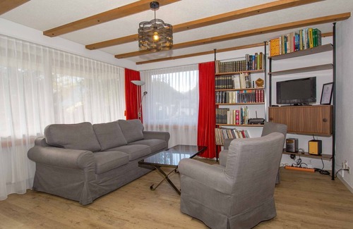 Adelboden Apartment | Vacation apartment with sunny garden seating area, close to the village center.