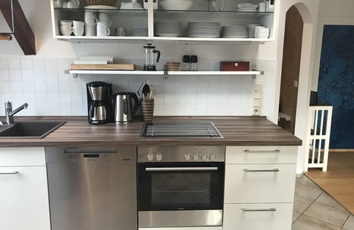 Leutzsch Apartment | Vacation apartment with garden view for up to 7 people near the RB Arena