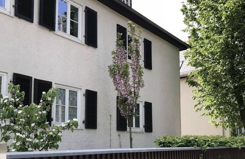 Leutzsch Apartment | Vacation apartment with garden view for up to 7 people near the RB Arena