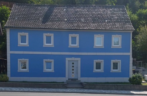 Mitwitz Apartment | Vacation apartment with view of moated castle