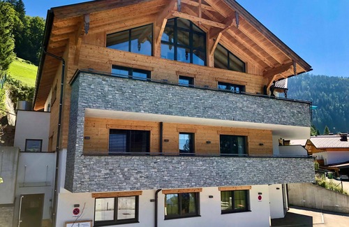Alpendorf Apartment | Vacation apartment/apartment for 10 guests with 120m² in Sankt Johann im Pongau (164345)
