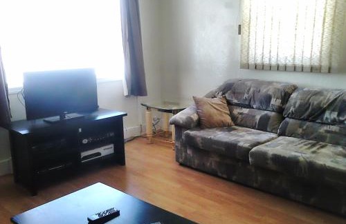 Canora House | Vacation Cottage