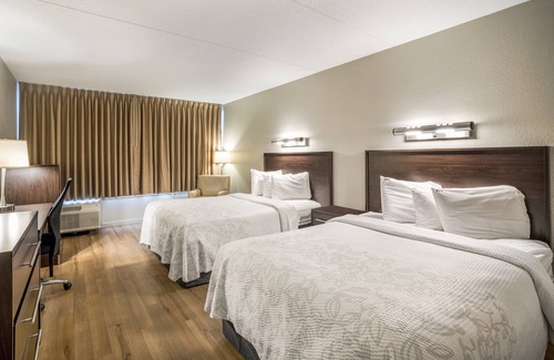 Woburn Hotel | Vacation Day Is Always a Great Idea! Near Downtown, Liberty Ride Trolley Tour