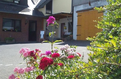 Leichlingen Apartment | Vacation apartment Obstwiese - Bauernhof Sesterhenn