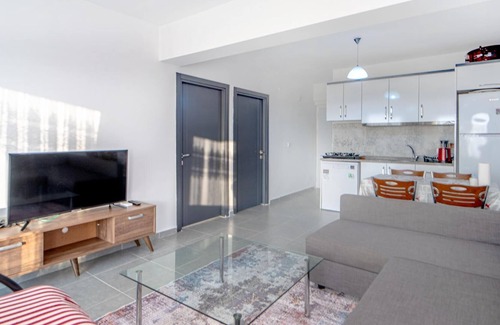 Milas Apartment | Vacation Flat w Pool, Garden in Bodrum