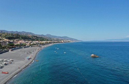 Sant'Alessio Siculo Apartment | Vacation home by the sea