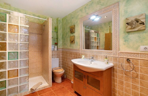 La Jaca Apartment | Vacation Home "A Lato del Mare" with Sea View & Wi-Fi
