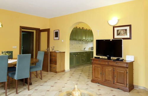 Drinovci House | Vacation home Ana by Interhome