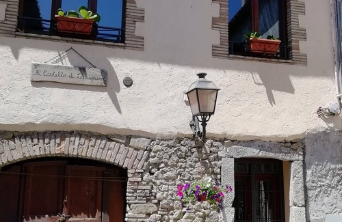 Castelnuovo di Porto Apartment | Vacation home at the Castle of Leprignano Capena
