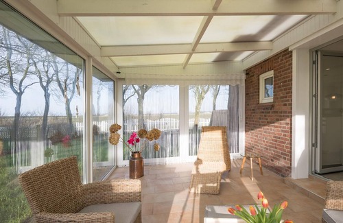 Cecilienkoog House | Vacation home Beltringharde in Reußenköge for up to 4 people