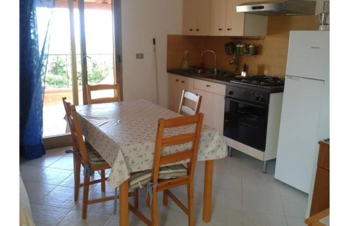 Caronia House | Vacation Home 'Bilocale Con Terrazzo Vista Mare' with Terraces & Wi-Fi