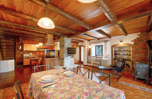 Moron House | Vacation Home "Casa Jonathan" with Mountain View, Private Terrace & 2 Balconies