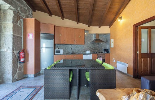 Bueu House | Vacation Home "Casa Bahia" with Mountain View & Wi-Fi