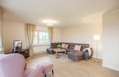 Hattstedtermarsch House | Vacation home Käptns Hus in Hattstedtermarsch for up to 8 people