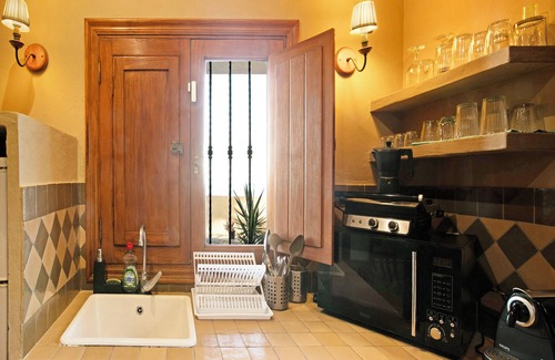 La Mancha House | Vacation Home 'Jacuzzi Comfort Sea Views Stay' with Sea View, Private Terrace and Wi-Fi