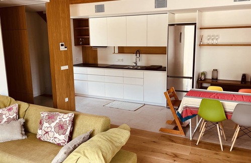Sant Just Desvern House | Vacation Home with Pool