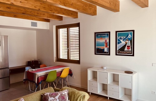 Sant Just Desvern House | Vacation Home with Pool