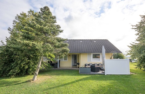 Almdorf House | Vacation home Friesenkrabbe in Almdorf for up to 4 people