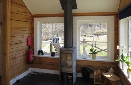 Granna House | Vacation home Hägnen (SND111) in Gränna - 4 persons, 1 bedrooms
