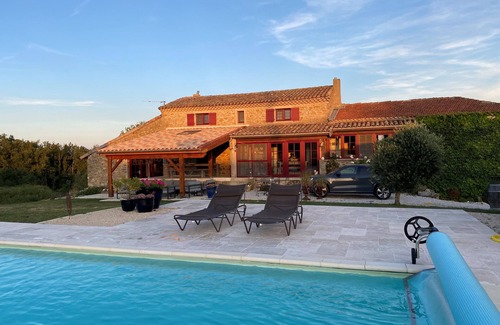 Secheras Villa | Vacation home in the heart of vineyards and nature
