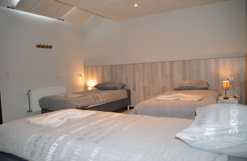 Verviers House | Vacation home in Verviers with private indoor pool